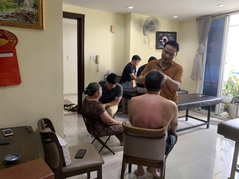 Buổi thực hành chăm sóc sức khỏe tại Nhân Y Đạo